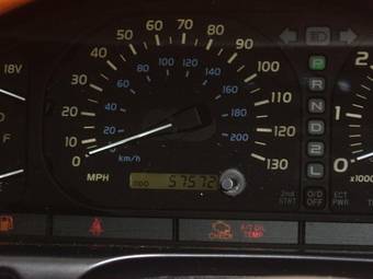 2002 Lexus LX470 Photos