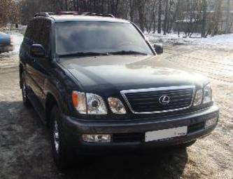 2002 Lexus LX470 Pictures