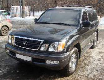 2002 Lexus LX470 Photos