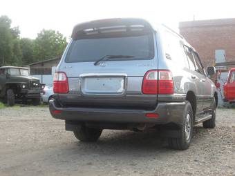 2002 Lexus LX470 Photos