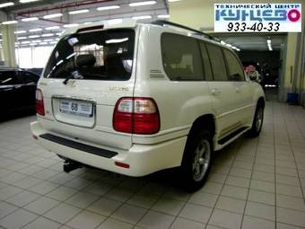 2002 Lexus LX470 Pictures
