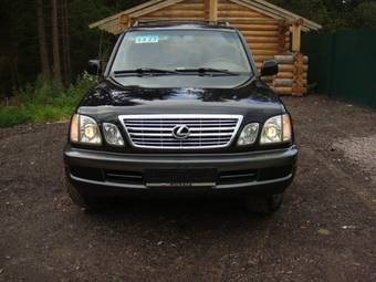 2002 Lexus LX470 Pictures