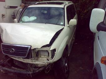 2002 Lexus LX470 Pictures