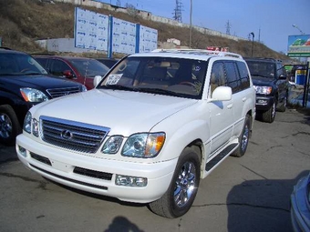 2003 Lexus LX470