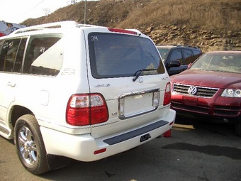2003 LX470