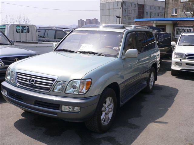2003 Lexus LX470