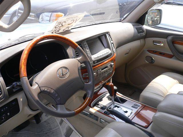 2003 Lexus LX470