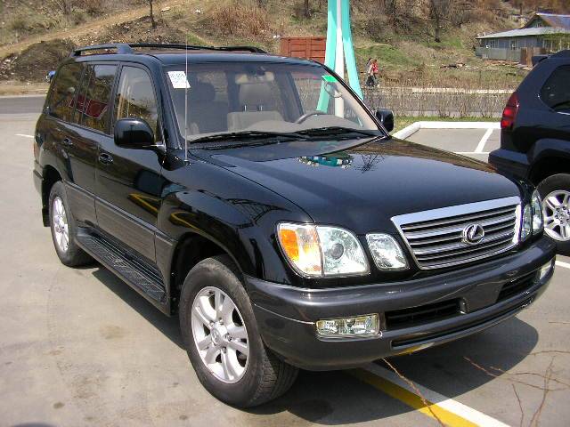 2003 Lexus LX470