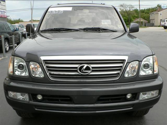 2003 Lexus LX470