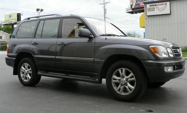 2003 Lexus LX470