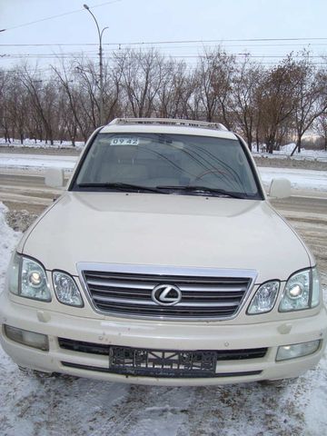 2003 Lexus LX470