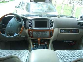 2003 LX470