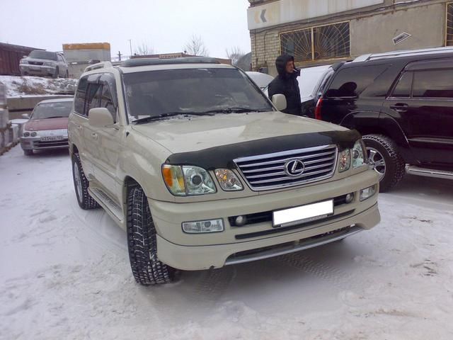 2003 Lexus LX470