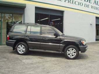 2003 Lexus LX470 Photos