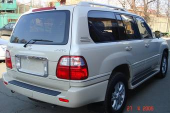 2003 Lexus LX470 Pictures