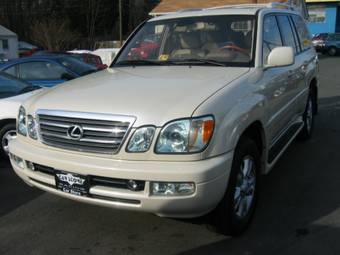 2003 Lexus LX470 Photos