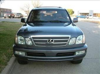 2003 Lexus LX470 Photos