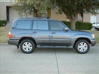 2003 Lexus LX470 Pictures