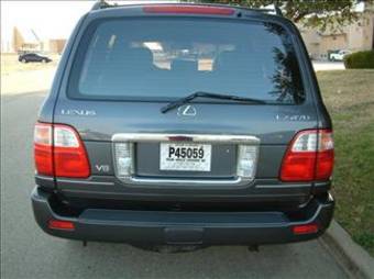 2003 Lexus LX470 Photos