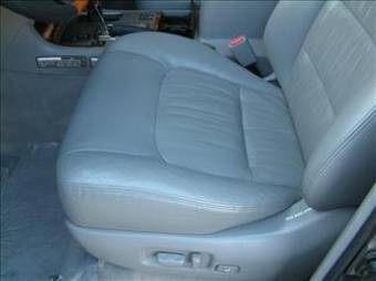 2003 Lexus LX470 Pics