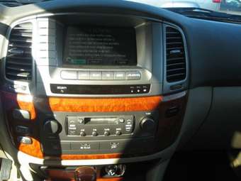 2003 Lexus LX470 Photos