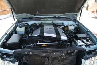 2003 Lexus LX470 Pictures