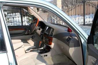 2003 Lexus LX470 Images
