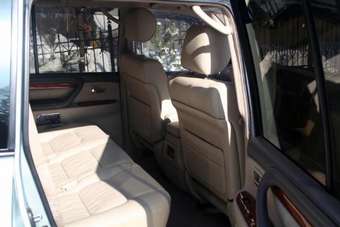 2003 Lexus LX470 Pictures