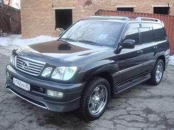 2003 Lexus LX470 Photos