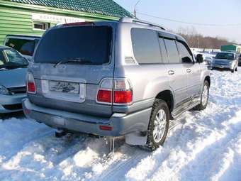 2003 Lexus LX470 Photos