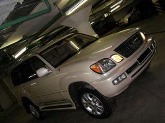 2003 Lexus LX470 Pictures