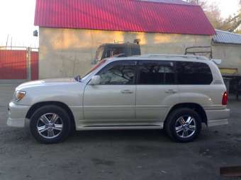 2003 Lexus LX470 Pictures