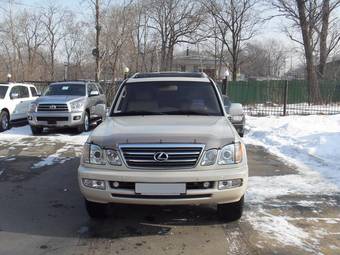 2003 Lexus LX470 Pictures