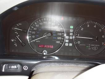 2003 Lexus LX470 Pictures