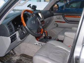 2003 Lexus LX470 Photos