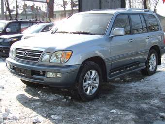 2003 Lexus LX470 Images