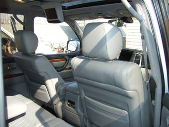 2003 Lexus LX470 Pictures