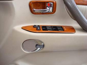 2003 Lexus LX470 Wallpapers