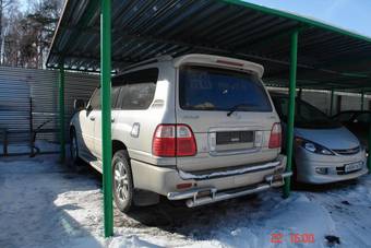 2003 Lexus LX470 Pictures