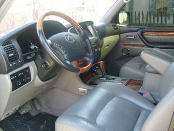 2003 Lexus LX470 Images