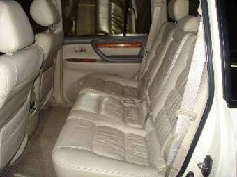 2003 Lexus LX470 Photos