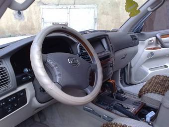 2003 Lexus LX470 Photos