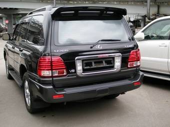 2003 Lexus LX470 Pictures