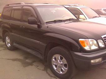 2003 Lexus LX470 Photos