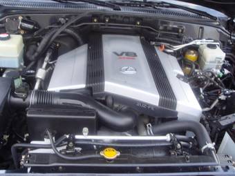 2003 Lexus LX470 Photos