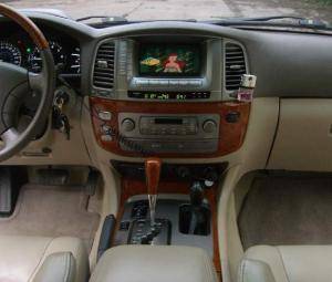 2003 Lexus LX470 Pics