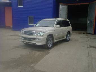 2003 Lexus LX470 Images