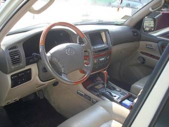 2003 Lexus LX470 Photos