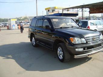 2003 Lexus LX470 Pictures