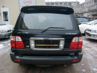 2003 Lexus LX470 Photos